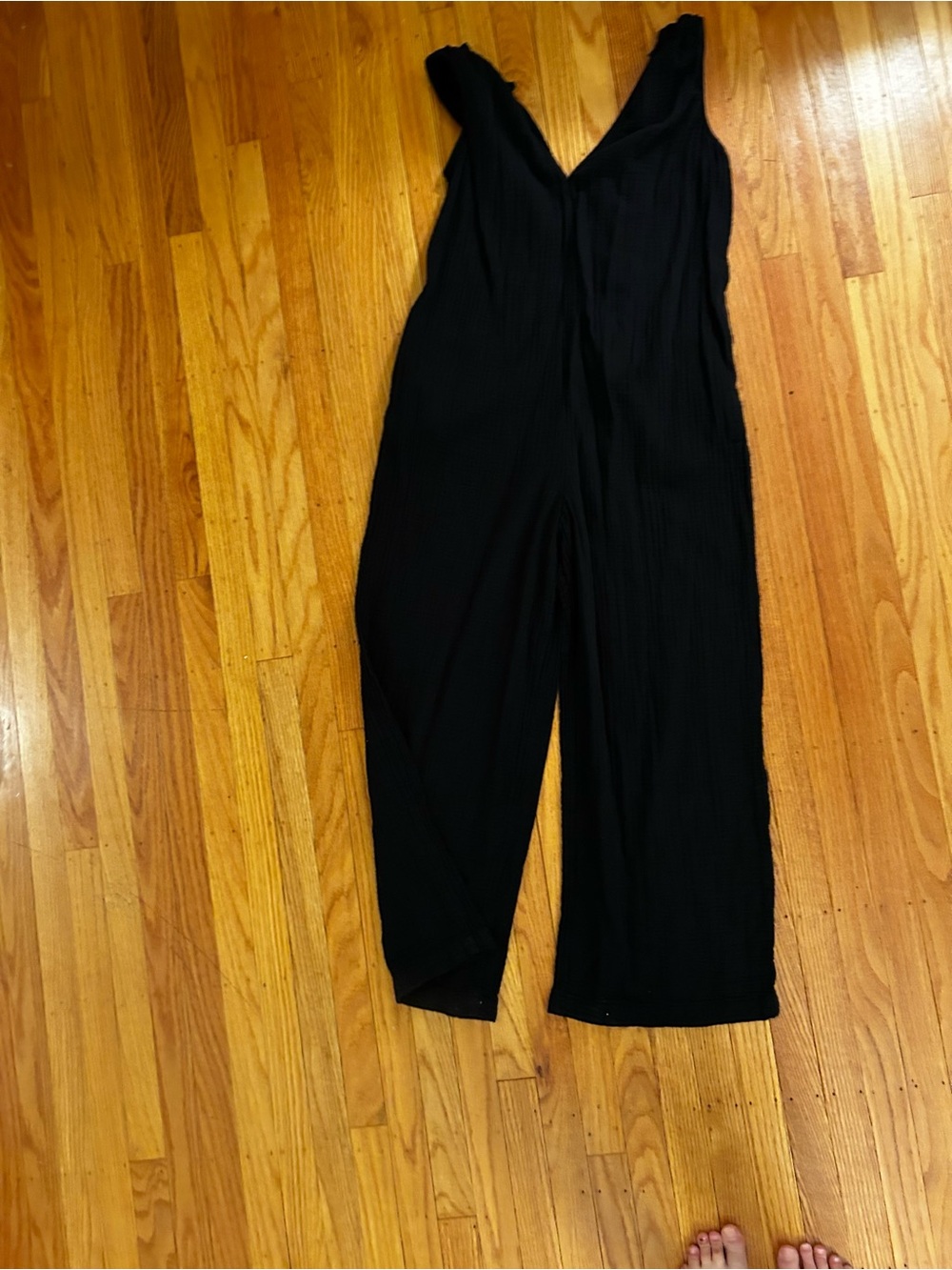Universal Thread Black Sleeveless V-Neck Wide-Leg cotton Gauze Jumpsuit | Small